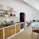 Maison Bord De Mer