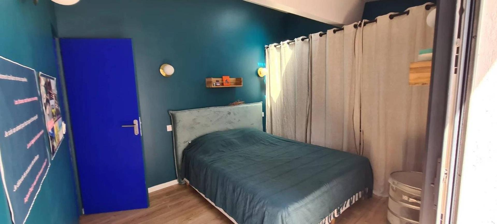 Maison Bord De Hébergement de vacances Hyères